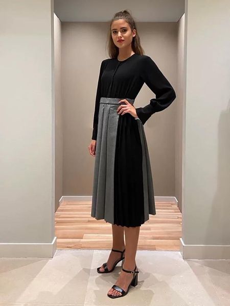 99% virgin wool luxury design 2021 collection long sleeved office business style midi dress casual dresses, Black;gray
99% virgin wool luxury design 2021 collection long sleeved office business style midi dress casual dresses, Black;gray