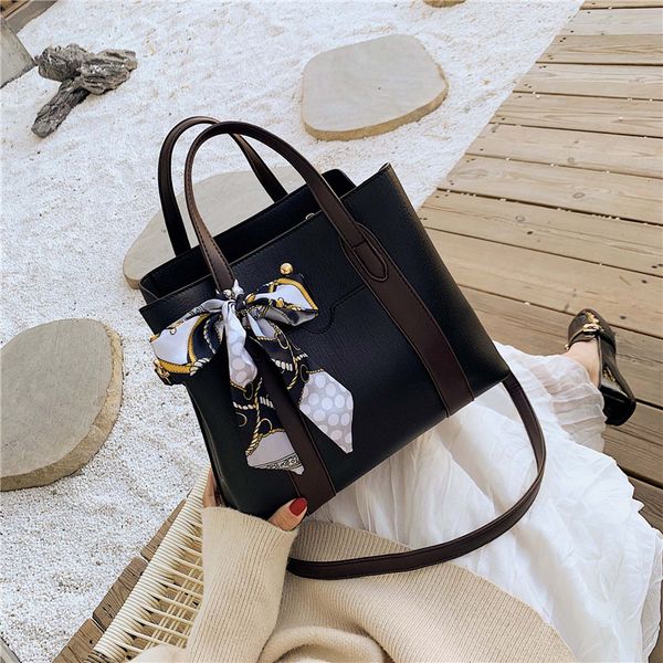 winter womens shoulder bag brand ms. messenger bag waterproof female handbag business travel bag shopper bags 2021
winter womens shoulder bag brand ms. messenger bag waterproof female handbag business travel bag shopper bags 2021