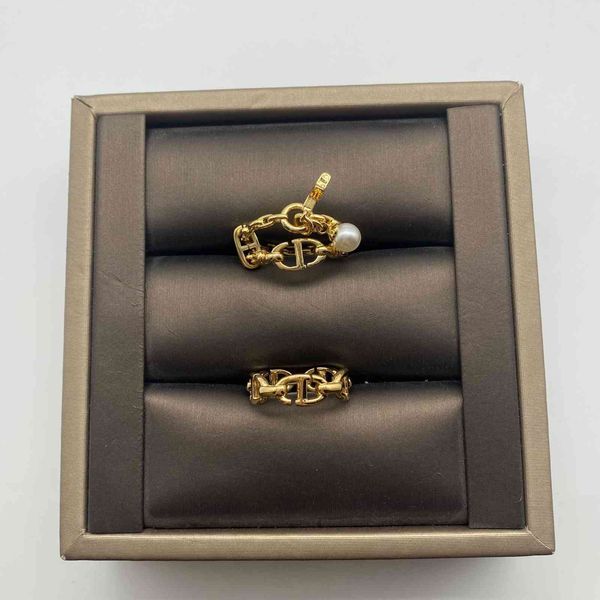 design jewelry new letter pearl pentagonal star ring female pig nose hollowed out version korean fashion, Silver
design jewelry new letter pearl pentagonal star ring female pig nose hollowed out version korean fashion, Silver