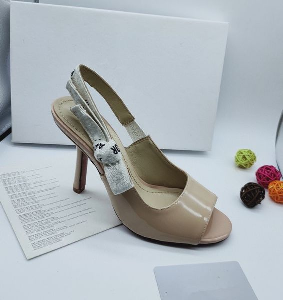 2021 women wedding shoes peep-toe patent leather high heels shoes waterproof heels dress pumps us size 34-41, Black
2021 women wedding shoes peep-toe patent leather high heels shoes waterproof heels dress pumps us size 34-41, Black