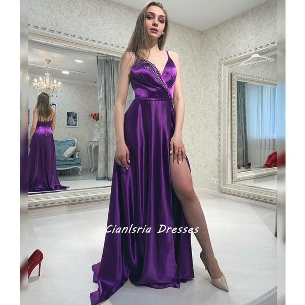 party dresses purple high split floral appliques a-line evening spaghetti straps v-neck sleeveless formal prom gown, White;black
party dresses purple high split floral appliques a-line evening spaghetti straps v-neck sleeveless formal prom gown, White;black
