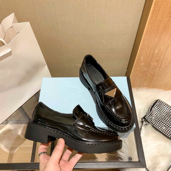 luxury design boots women sandals slippers for woman 2021 outdoor designer shoes sandales sport sneaker, Black
luxury design boots women sandals slippers for woman 2021 outdoor designer shoes sandales sport sneaker, Black
