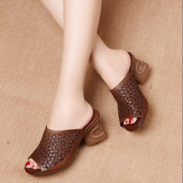 slippers women slipper's 2021 ladies summer shoes female fashion genuine leather sandals med heels zapatos mujer, Black
slippers women slipper's 2021 ladies summer shoes female fashion genuine leather sandals med heels zapatos mujer, Black