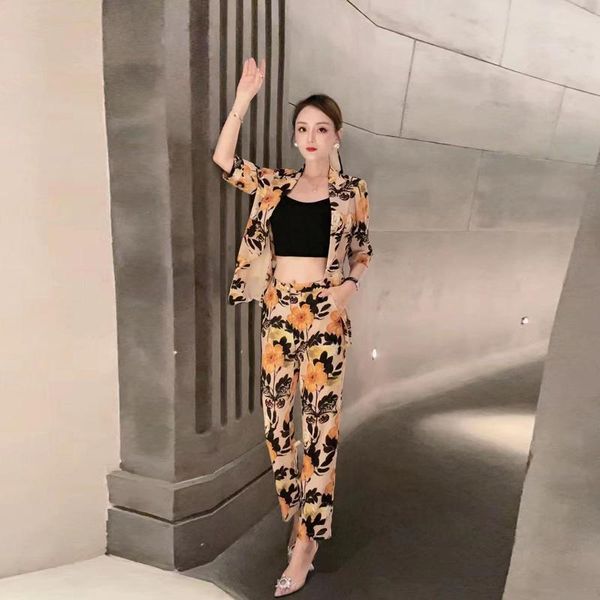 women's suits & blazers temperament suit 2021 summer dress fashion printing short sleeve blazer slim leggings casual two piece, White;black
women's suits & blazers temperament suit 2021 summer dress fashion printing short sleeve blazer slim leggings casual two piece, White;black