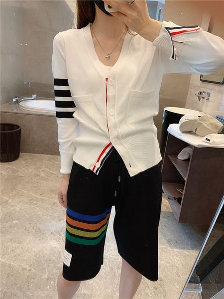2020 spring and autumn new thin ice hemp cardigan v-neck knitted sweater loose coat women, White
2020 spring and autumn new thin ice hemp cardigan v-neck knitted sweater loose coat women, White