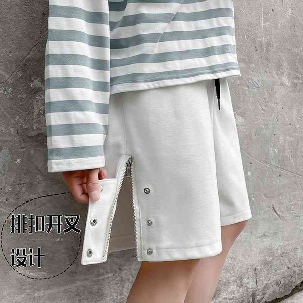 shorts summer gray black white casual men's fashion straight wide-leg men streetwear korean buttons track shorts mens, White;black
shorts summer gray black white casual men's fashion straight wide-leg men streetwear korean buttons track shorts mens, White;black
