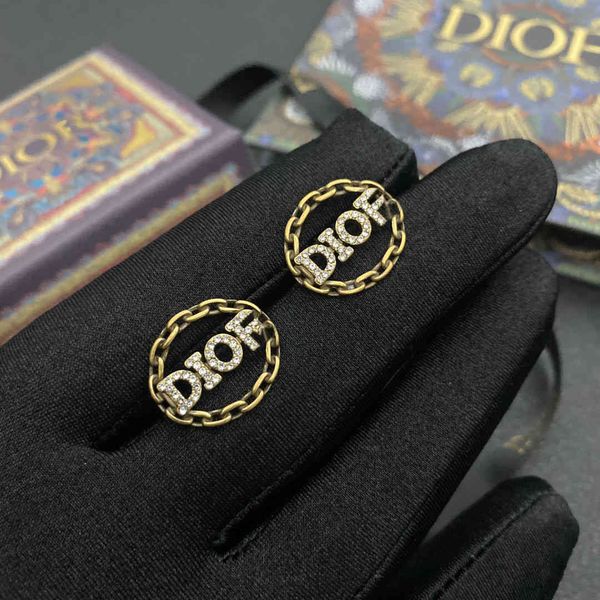 75% off luxury jewelry earrings new earrings inlaid with diamond technology brass silver needle, Golden
75% off luxury jewelry earrings new earrings inlaid with diamond technology brass silver needle, Golden