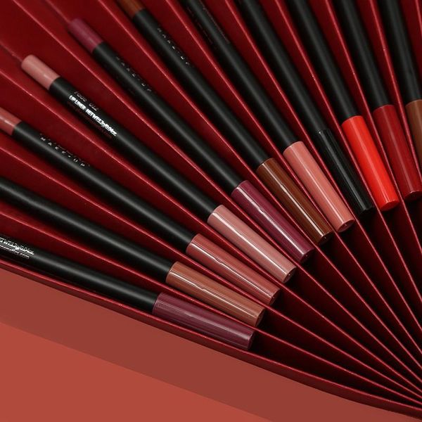 1pcs cosmetic lipstick pen professional matte waterproof lady charming lip liner contour makeup tool pencils
1pcs cosmetic lipstick pen professional matte waterproof lady charming lip liner contour makeup tool pencils