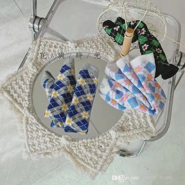 girls knit socks sweet autumn winter children grid diamond flower hose stocking fashion kids breathable cotton hosiery d223, Pink;yellow
girls knit socks sweet autumn winter children grid diamond flower hose stocking fashion kids breathable cotton hosiery d223, Pink;yellow
