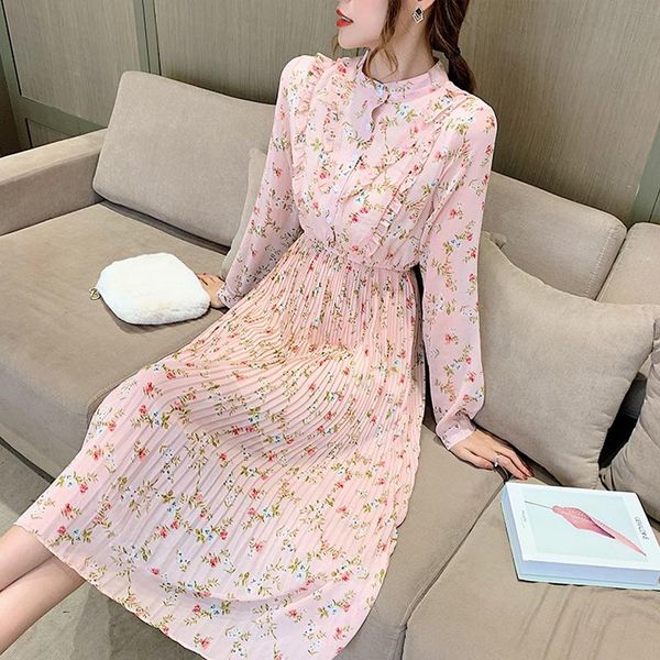 casual dresses 2021 autumn summer women ruffled long sleeve chiffon dress o-neck high waist floral print beach midi pleated vestidos, Black;gray
casual dresses 2021 autumn summer women ruffled long sleeve chiffon dress o-neck high waist floral print beach midi pleated vestidos, Black;gray