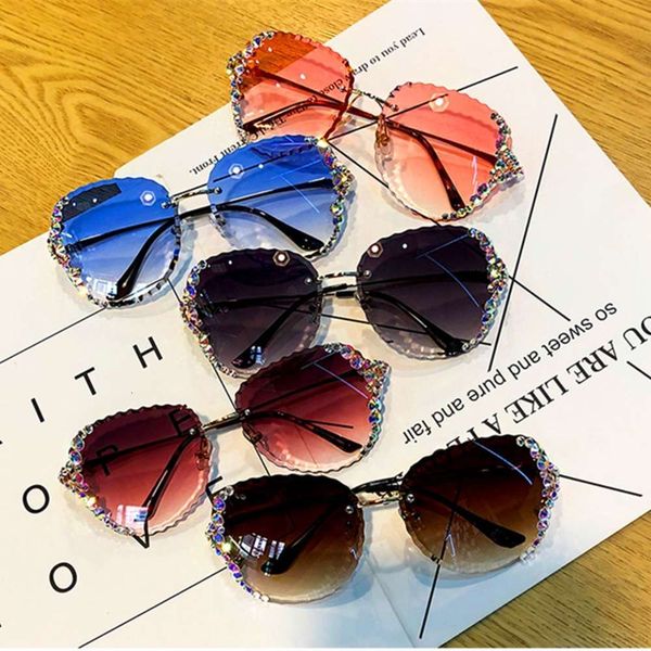2020 new colorful diamond ladies luxury mode a piece square sunglasses gradient color retro punk glass uv400, Black
2020 new colorful diamond ladies luxury mode a piece square sunglasses gradient color retro punk glass uv400, Black