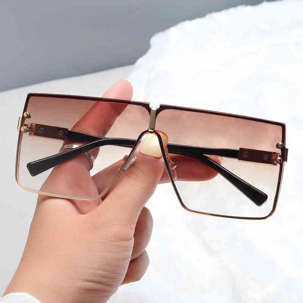 sunglasses 2022 women's large frame fashion square metal outdoor sunscreen men's, White;black
sunglasses 2022 women's large frame fashion square metal outdoor sunscreen men's, White;black