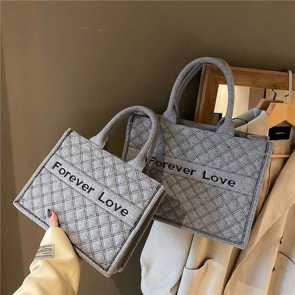 autumn and winter bag women fashion net red large capacity one shoulder messenger bag versatile hand luxuryss designerss yw
autumn and winter bag women fashion net red large capacity one shoulder messenger bag versatile hand luxuryss designerss yw