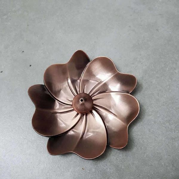 fragrance lamps ceramic inserted burner buddhist lotus incense seat zinc alloy flower sitck holder coil base plug traditional home decor
fragrance lamps ceramic inserted burner buddhist lotus incense seat zinc alloy flower sitck holder coil base plug traditional home decor
