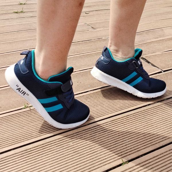child sneaker 2021 autumn children shoes casual shoes girls slip on breathable mesh boys lightweight sports kids sneakers g1025, Black;red
child sneaker 2021 autumn children shoes casual shoes girls slip on breathable mesh boys lightweight sports kids sneakers g1025, Black;red