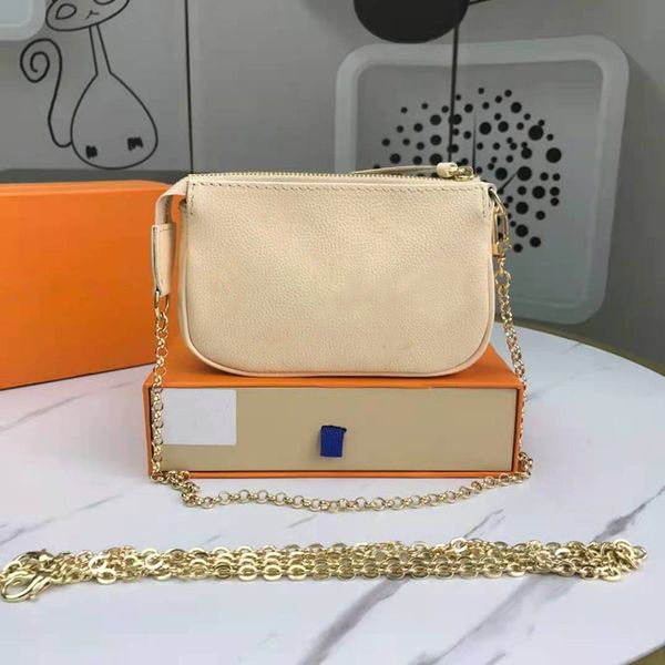 genuine leather luxury lady messenger bag with gift box chain bag
genuine leather luxury lady messenger bag with gift box chain bag