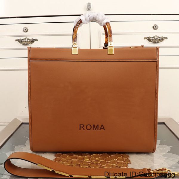 women handbag latest calf leather shopping bag lady casual tote bag travel handbag square outline shoulder starp
women handbag latest calf leather shopping bag lady casual tote bag travel handbag square outline shoulder starp