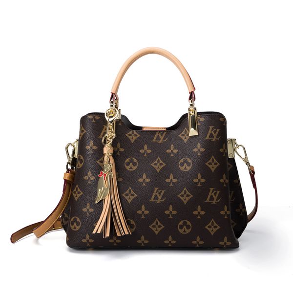 100% cowhide 2021 new fashion print all-match ladies one-shoulder diagonal messenger bag famous luxury designer purses and messenger bags cc
100% cowhide 2021 new fashion print all-match ladies one-shoulder diagonal messenger bag famous luxury designer purses and messenger bags cc