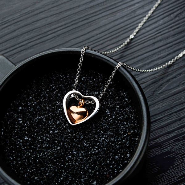 selling lady's titanium steel necklace personalized design pet ashes box can be opened, Silver
selling lady's titanium steel necklace personalized design pet ashes box can be opened, Silver