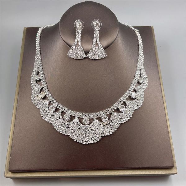 earrings & necklace simple luxury cubic zirconia scalloped set bride bridesmaid wedding jewelry gifts for women accessories, Silver
earrings & necklace simple luxury cubic zirconia scalloped set bride bridesmaid wedding jewelry gifts for women accessories, Silver