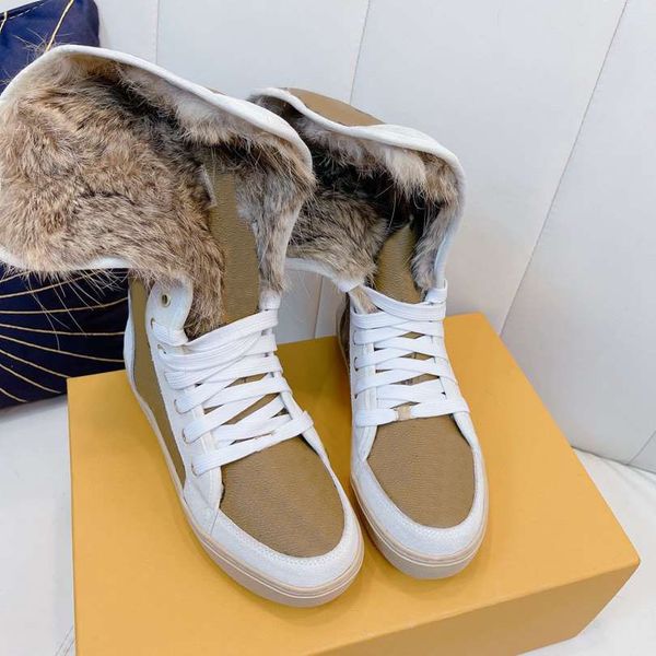 women designer metropolis ranger boots territory flat bottom boot embossed rubber triangle logo shoes ladies short cowhide leather diamonds, Black
women designer metropolis ranger boots territory flat bottom boot embossed rubber triangle logo shoes ladies short cowhide leather diamonds, Black