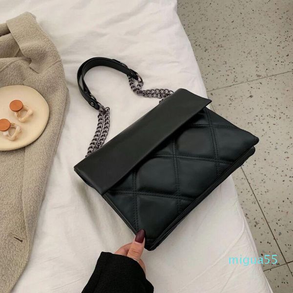 evening bags solid color leather shoulder messenger bag women chain handbags fashion casual shopping multi-layer envelope
evening bags solid color leather shoulder messenger bag women chain handbags fashion casual shopping multi-layer envelope