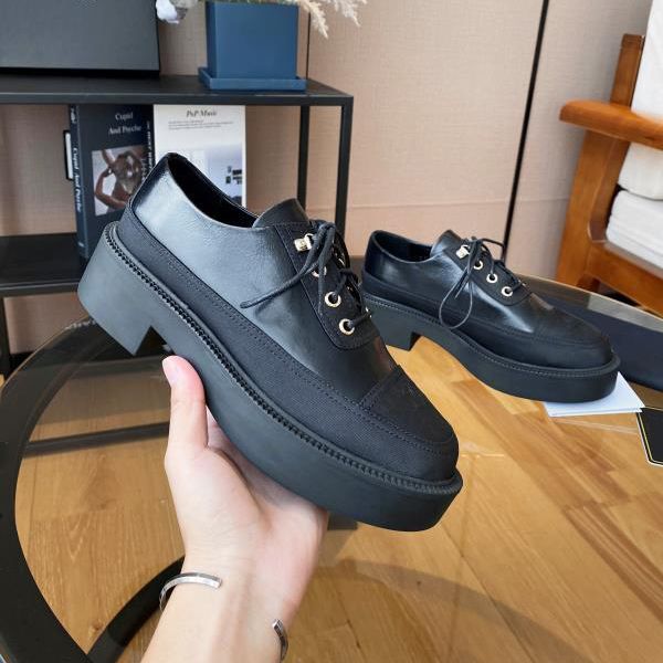 2021 new women's shoes designer comfortable brand lace up platform luxury love shoelace shoe box, Red;white
2021 new women's shoes designer comfortable brand lace up platform luxury love shoelace shoe box, Red;white