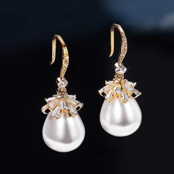 dangle & chandelier huitan elegant big water drop shape imitation pearl women wedding earrings brilliant cz lady fashion earrin, Silver
dangle & chandelier huitan elegant big water drop shape imitation pearl women wedding earrings brilliant cz lady fashion earrin, Silver