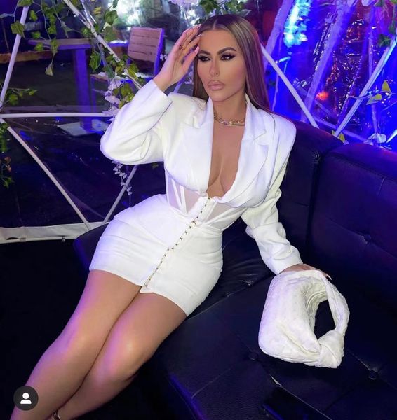 casual dresses autumn est women dress lapel neck long sleeve waist see through mesh single breasted bodycon mini for nightclub par, Black;gray
casual dresses autumn est women dress lapel neck long sleeve waist see through mesh single breasted bodycon mini for nightclub par, Black;gray
