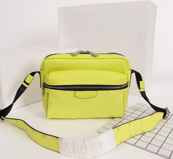 2021 luxurys designers outdoor bb cross body bags handbags women crossbody bag lady fashion shoulder clutch handbag totes purse zm30223
2021 luxurys designers outdoor bb cross body bags handbags women crossbody bag lady fashion shoulder clutch handbag totes purse zm30223