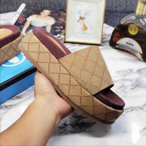 classic women 2021 platform slippers sandals slides embroidered cotton summer party beach slipper 5cm flat designer shoes #g5874zly, Black
classic women 2021 platform slippers sandals slides embroidered cotton summer party beach slipper 5cm flat designer shoes #g5874zly, Black