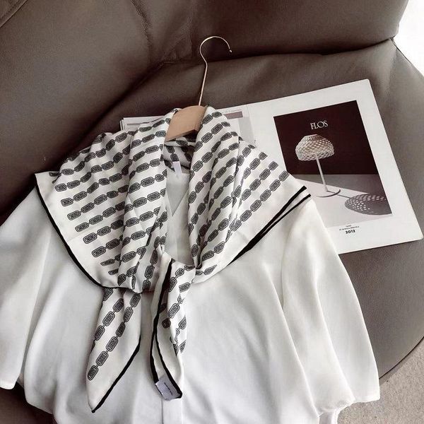 scarves royalmaybe silk women spring and autumn fashion joker chain 90 square scarf summer suit shawl small, Blue;gray
scarves royalmaybe silk women spring and autumn fashion joker chain 90 square scarf summer suit shawl small, Blue;gray
