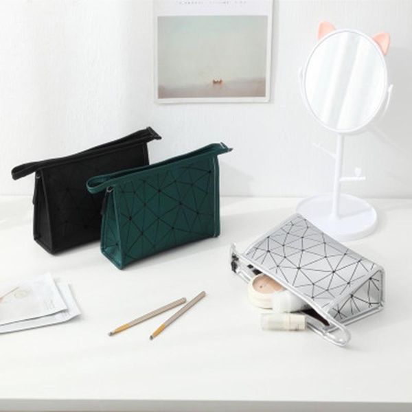 bathroom storage & organization simple rhombus pu cosmetic bag geometric clutch portable toilet large box
bathroom storage & organization simple rhombus pu cosmetic bag geometric clutch portable toilet large box