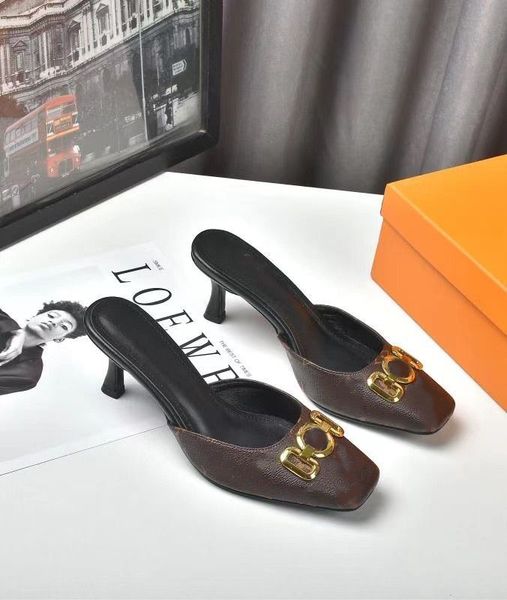 latest good quality real leather women shoes sandals slippers high heels banquet party neakers wedding 265 6.5cm 9cm, Black
latest good quality real leather women shoes sandals slippers high heels banquet party neakers wedding 265 6.5cm 9cm, Black