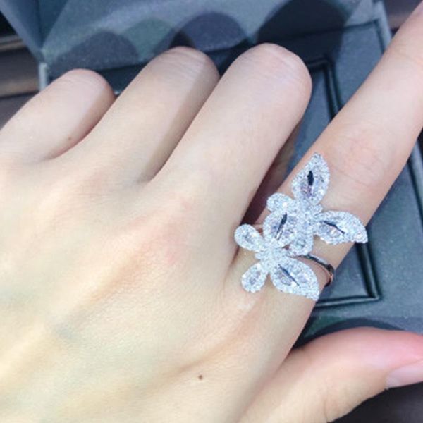 cluster rings arrival exquisite women two butterfly crystal joint knuckle ring fashion wedding band party jewelry accessories, Golden;silver
cluster rings arrival exquisite women two butterfly crystal joint knuckle ring fashion wedding band party jewelry accessories, Golden;silver