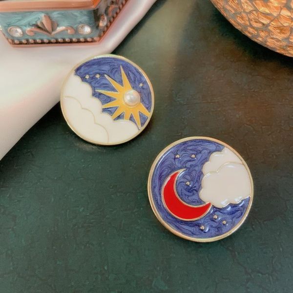 hair clips & barrettes qingdao couple yunkai sun moon brooch dripping oil enamel exquisite simple coat pin 2021, Golden;silver
hair clips & barrettes qingdao couple yunkai sun moon brooch dripping oil enamel exquisite simple coat pin 2021, Golden;silver