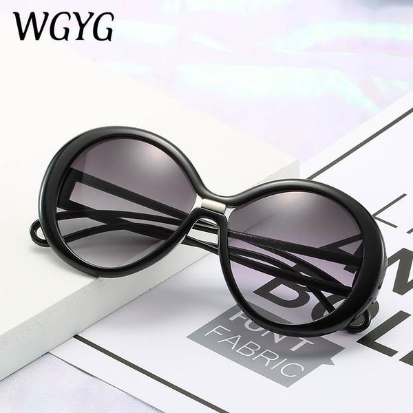 sunglasses fashion ultra-large round women's retro gradient frame hollow glasses designer classic sunglasse, White;black
sunglasses fashion ultra-large round women's retro gradient frame hollow glasses designer classic sunglasse, White;black