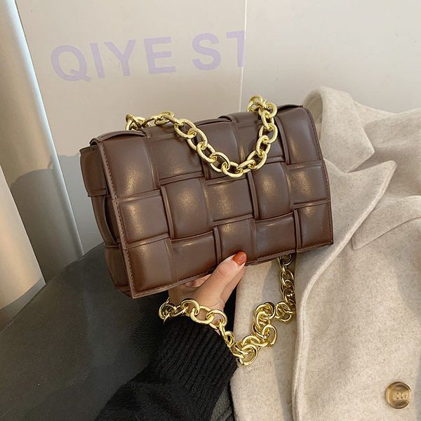 american fashion metal thick chain knitting hand-held square net red pillow advanced sense messenger bag for designer handbag wan
american fashion metal thick chain knitting hand-held square net red pillow advanced sense messenger bag for designer handbag wan