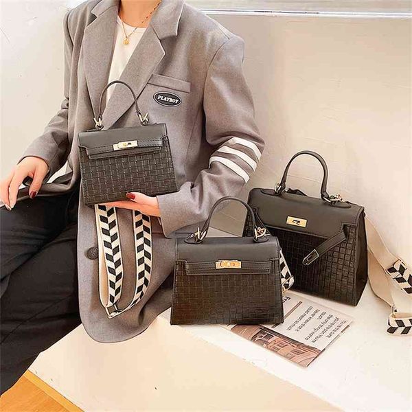 large capacity women's 2021 new fashion net red handbag simple versatile ins messenger kelly bag
large capacity women's 2021 new fashion net red handbag simple versatile ins messenger kelly bag