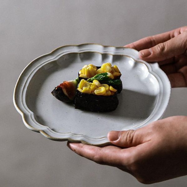 japanese ceramic tableware handmade utensils creative household flat plate fruit dessert dish retro cloud dinne dishes & plates
japanese ceramic tableware handmade utensils creative household flat plate fruit dessert dish retro cloud dinne dishes & plates
