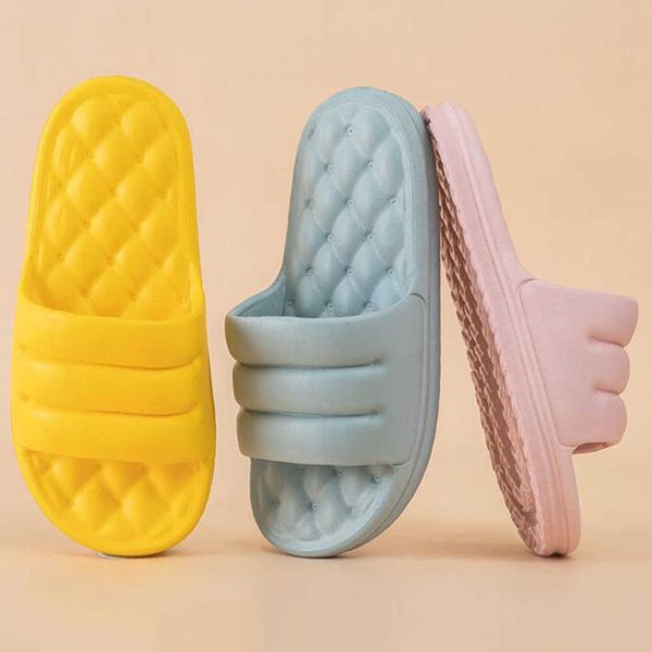 mute eva sofa slide thick sole soft indoor slippers anti-slip sandals men summer platform bath shoes qq476 210625, Black
mute eva sofa slide thick sole soft indoor slippers anti-slip sandals men summer platform bath shoes qq476 210625, Black
