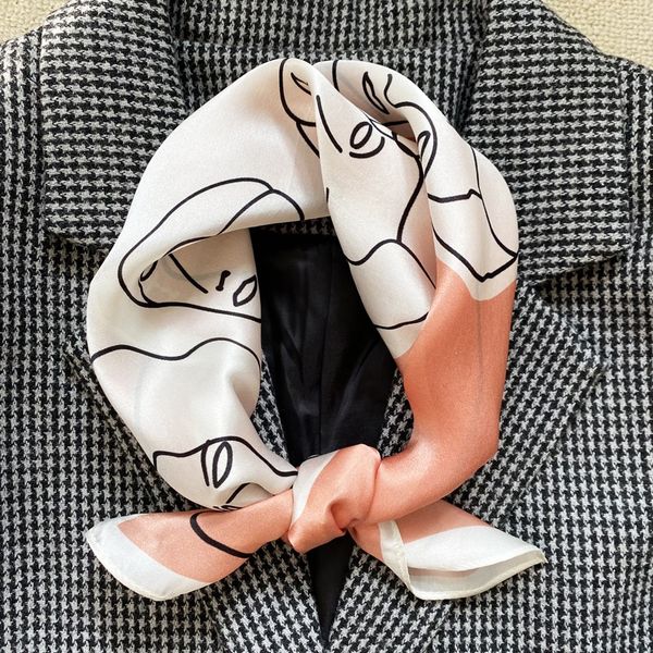 2021 fashion designer 100% silk scarf women chic portrait printing 53x53cm 4 season, Blue;gray
2021 fashion designer 100% silk scarf women chic portrait printing 53x53cm 4 season, Blue;gray