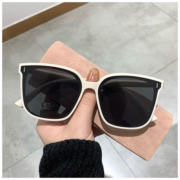 sunglasses 2021 vintage retro square women fashion brand oversized men classic eyewear lentes de sol uv400, White;black
sunglasses 2021 vintage retro square women fashion brand oversized men classic eyewear lentes de sol uv400, White;black