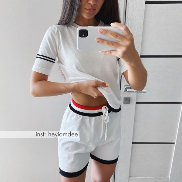 women's tracksuits 3280 women two-piece suit ins summer light mature sports wind hit color retro knit short sleeve + wide leg shorts la, Gray
women's tracksuits 3280 women two-piece suit ins summer light mature sports wind hit color retro knit short sleeve + wide leg shorts la, Gray