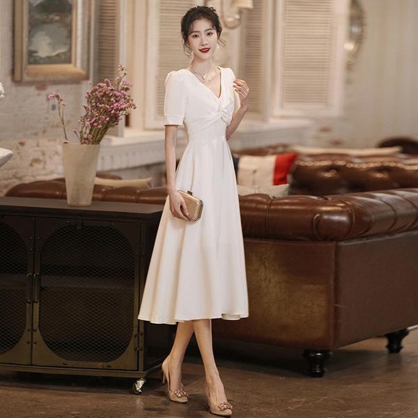 ethnic clothing elegant french v-neck evening party ball gown dress bride princess white satin a-line wedding gowns, Red
ethnic clothing elegant french v-neck evening party ball gown dress bride princess white satin a-line wedding gowns, Red