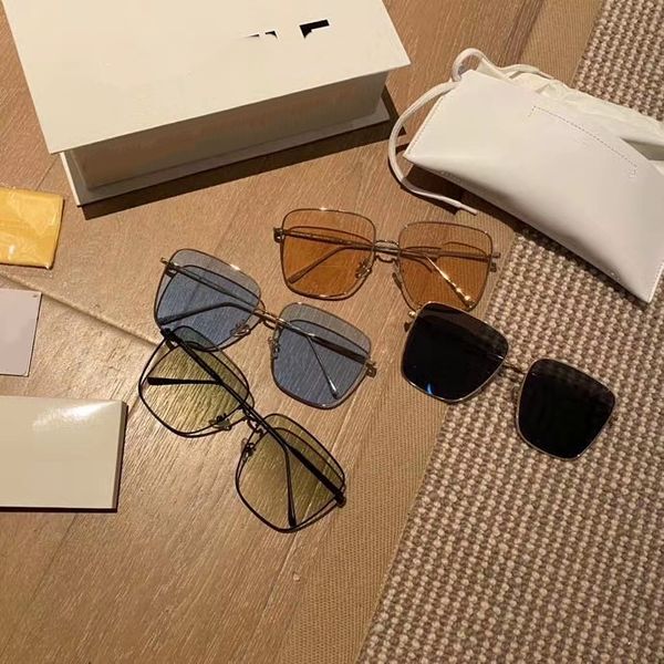 designer sunglasses fashion sunglass for woman eyeglasses classic glasses luxury high-end ultraviolet polarized uv-400 glass with boxed gift, White;black
designer sunglasses fashion sunglass for woman eyeglasses classic glasses luxury high-end ultraviolet polarized uv-400 glass with boxed gift, White;black