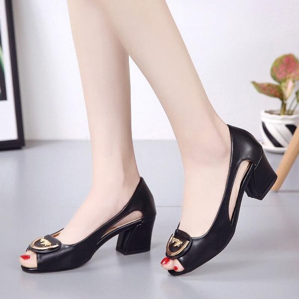 open-toed shoes women's 2021 style summer middle-aged chunky-heel semi-high heeled mom sandals, Black
open-toed shoes women's 2021 style summer middle-aged chunky-heel semi-high heeled mom sandals, Black