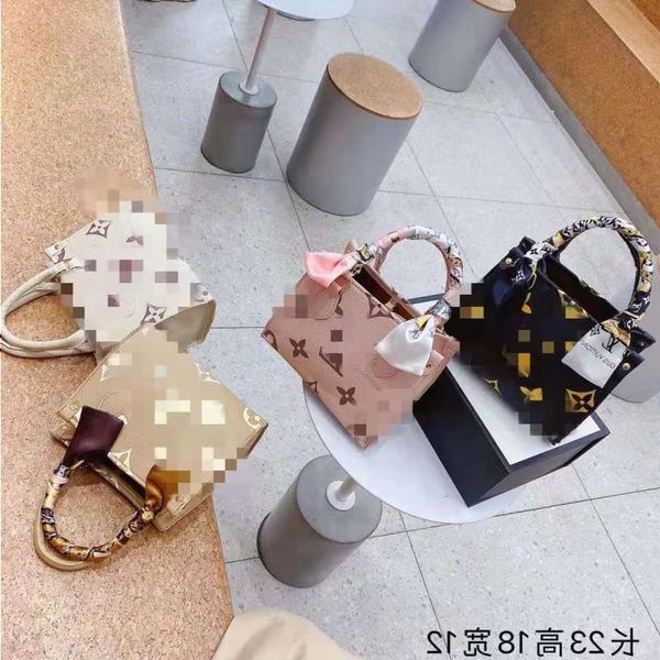 l new bag home silk handbag messenger trend flower capacity large fashion women's single shoulder 2021 casual portable big scarf fsfxm
l new bag home silk handbag messenger trend flower capacity large fashion women's single shoulder 2021 casual portable big scarf fsfxm