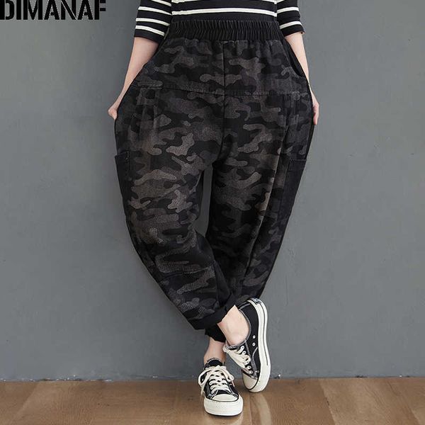 plus size women long pants denim jeans loose vintage black print camouflage trousers female elastic waist 210531, Blue
plus size women long pants denim jeans loose vintage black print camouflage trousers female elastic waist 210531, Blue