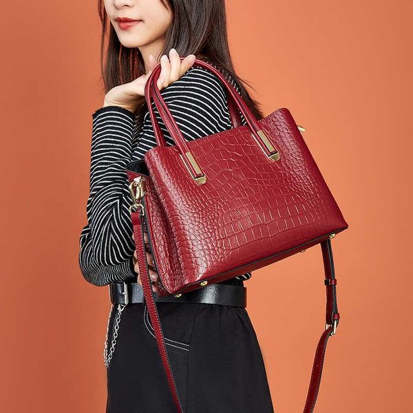evening bags 2021 genuine leather luxury designer ladies handbag purses and handbags for women alligator shoulder female clutches tote
evening bags 2021 genuine leather luxury designer ladies handbag purses and handbags for women alligator shoulder female clutches tote